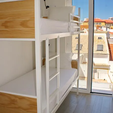 Topcity & Auberge de jeunesse Lagos