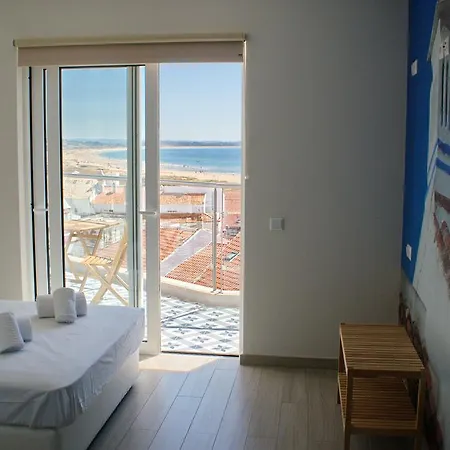 Topcity & אכסניה