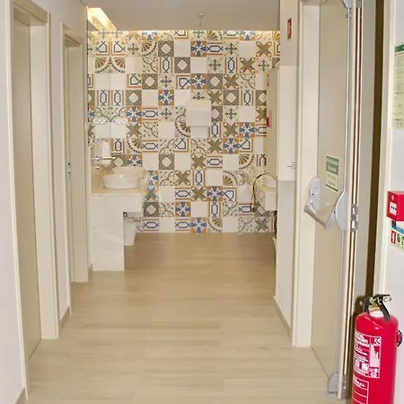 Hostel Topcity &