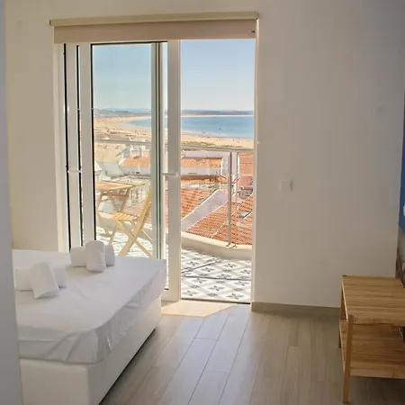 Topcity & Hostal Lagos