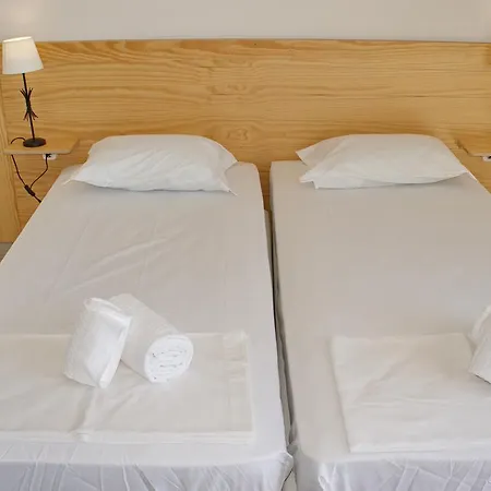 Hostal Topcity & *