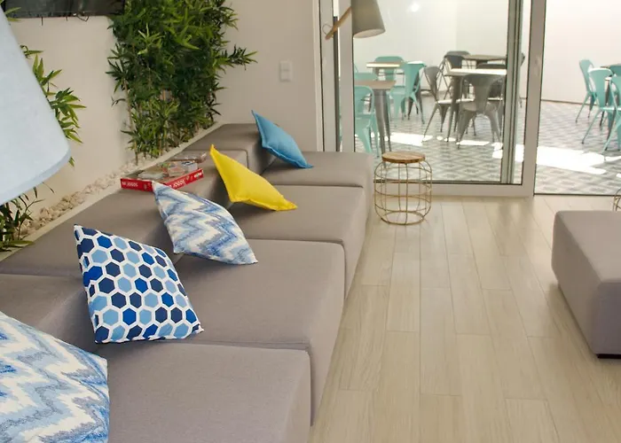 Topcity & Albergue Lagos